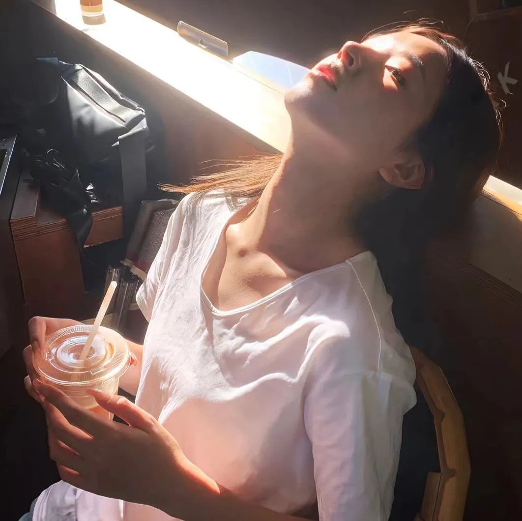 我唾弃你的坟墓